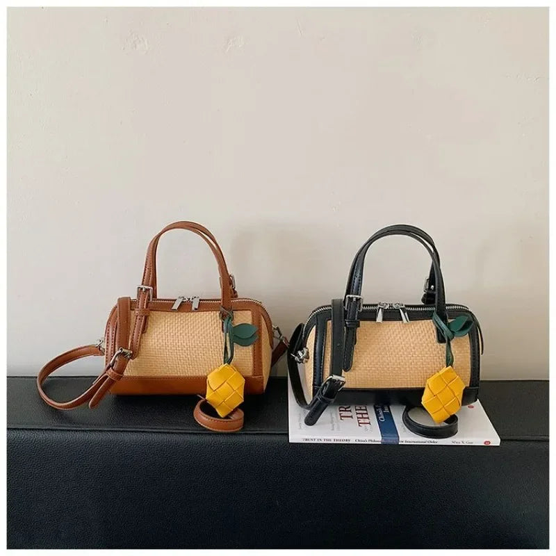 Trendy and Fashionable Woven Handbag for Women - New Style, Versatile for All Occasions, Crossbody Backpack with Boston Design.