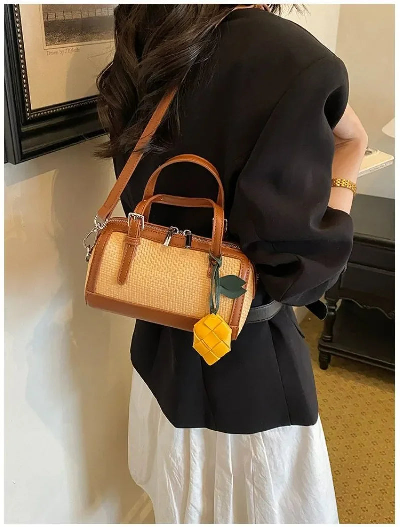 Trendy and Fashionable Woven Handbag for Women - New Style, Versatile for All Occasions, Crossbody Backpack with Boston Design.
