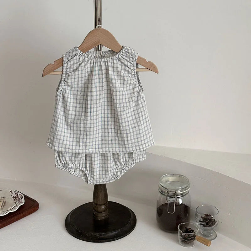 New Summer Baby Clothes Set 6-24M Cute Grid Toddler Girls Sleeveless Top+Bloomer Minimalist Loose Infant Outfit 2PCS