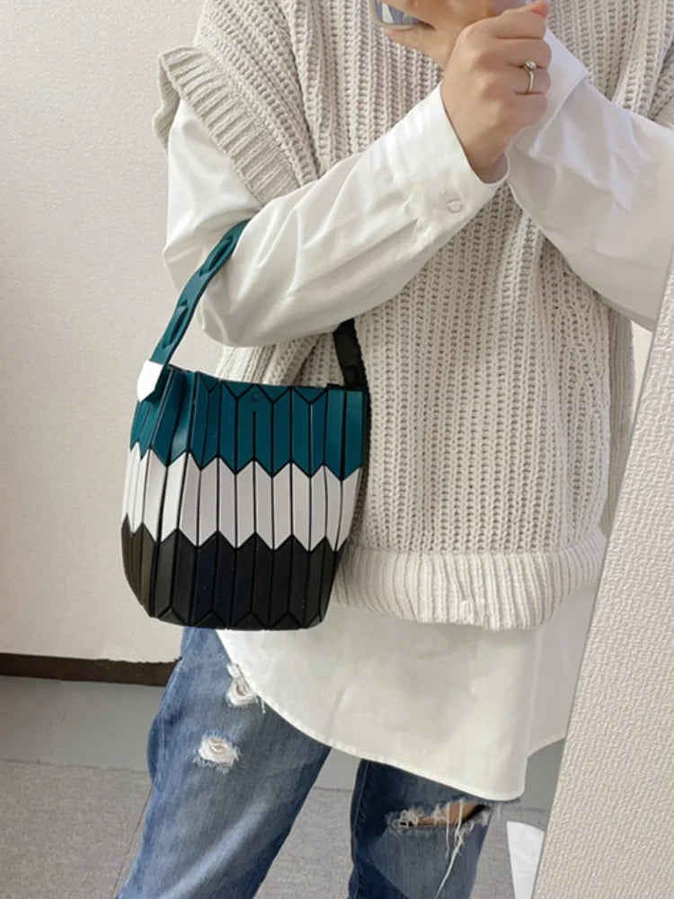Large Capacity Geometric Diamond Work Bag Handheld Basket Bucket Bag Summer Handbag Women's Single Shoulder Underarm Bag
