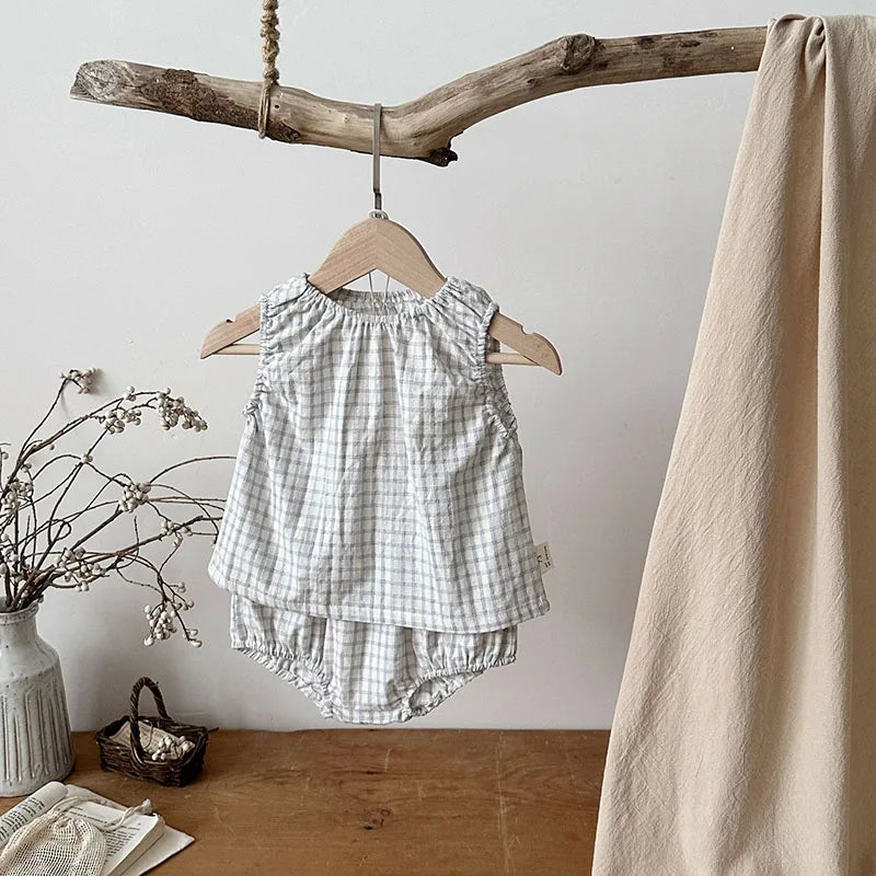 New Summer Baby Clothes Set 6-24M Cute Grid Toddler Girls Sleeveless Top+Bloomer Minimalist Loose Infant Outfit 2PCS