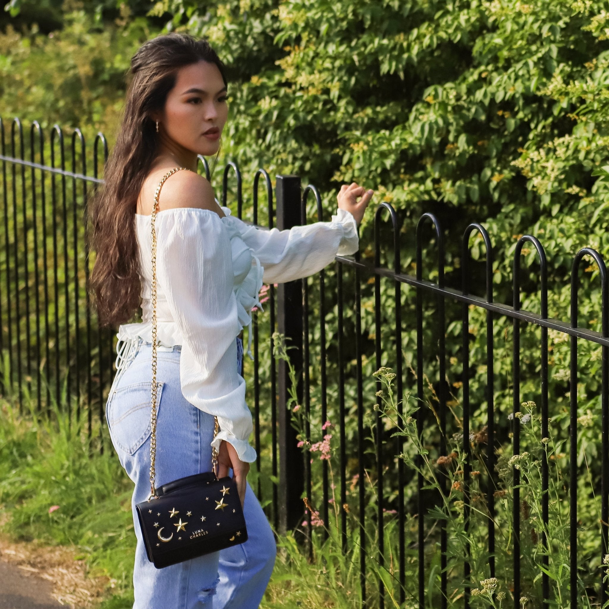 Nova Star Studded Handbag - Black & Gold - Vintress Fashion